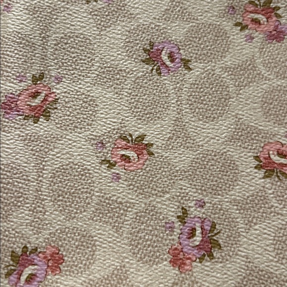 Cute. COACH Notebook With Floral Print. - Picture 6 of 12